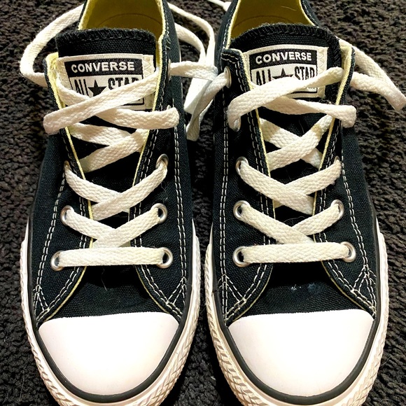 Kids black Converse size 2 - Picture 1 of 6